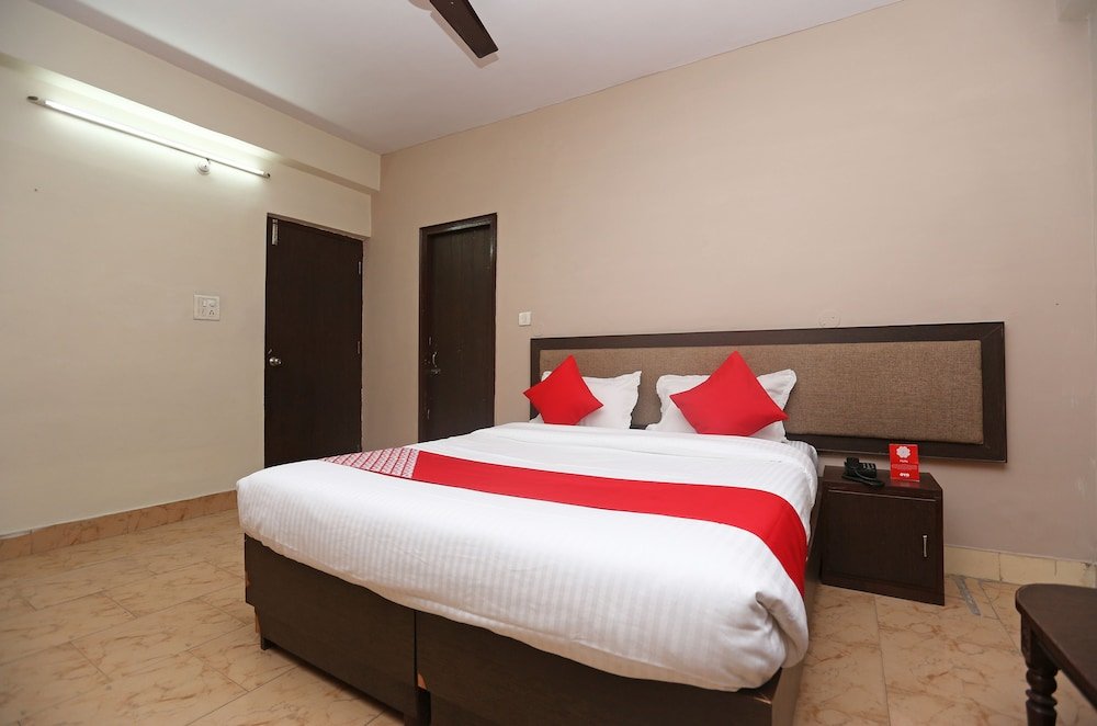 Фото Hotel D Residency