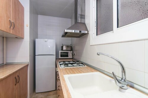 Гостиница Atenea Calabria Apartaments в Барселоне