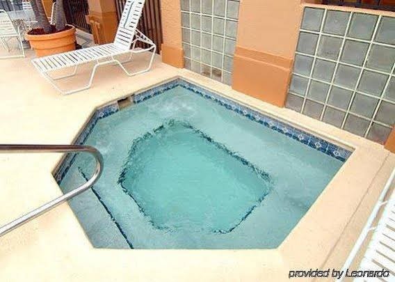 Фото Comfort Inn Sun City Center - Tampa South