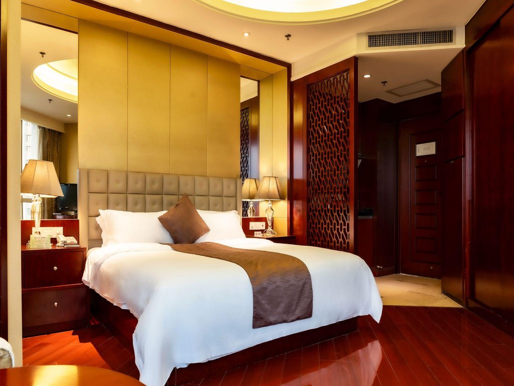 Фото Howard Johnson Sunshine Plaza Ningbo