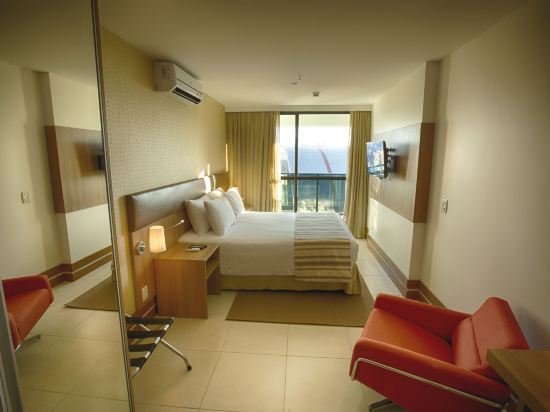 Фото Athos Bulcão Hplus Executive