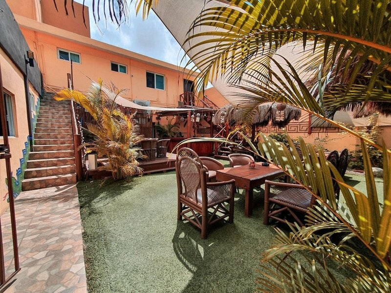 Хостел Maha Sand Suites Hostel &Amp; Hotel