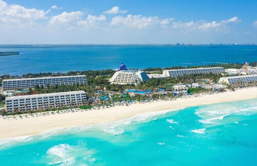 Внешний вид отеля Grand Oasis Cancun в Канкуне, фото 1
