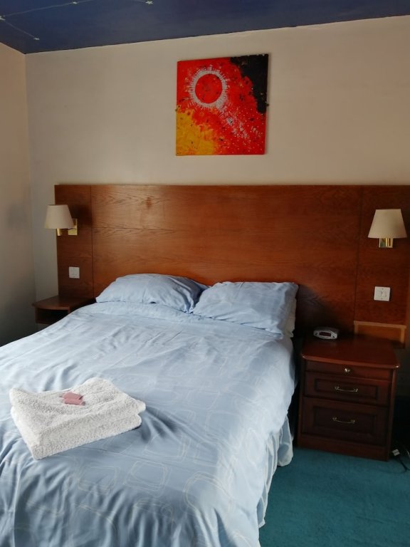 Фото Colin Grazier Hotel