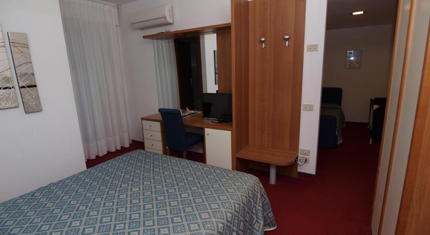 Фото Hotel Bella Venezia Mare