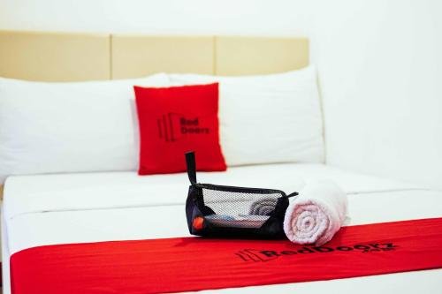 Фото RedDoorz near Quirino Station