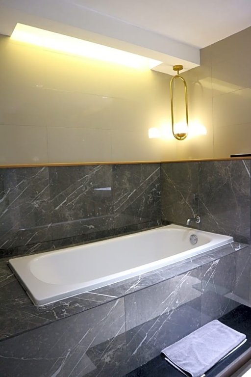 Фото Hotel Santika Premiere Bintaro