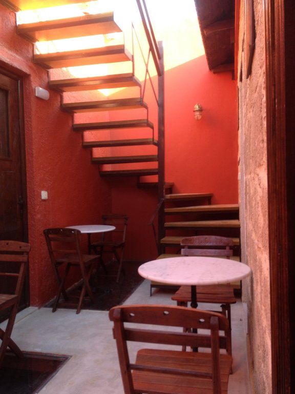 Фото Auberge 32 Old Town