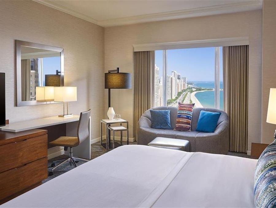 Фото The Westin Michigan Avenue Chicago