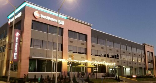 Гостиница Best Western Plus Indianapolis Downtown в Бич Гроув