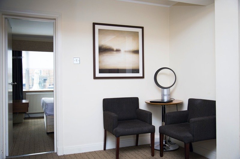 Фото The New London Carlton Hotel & Service Apartments