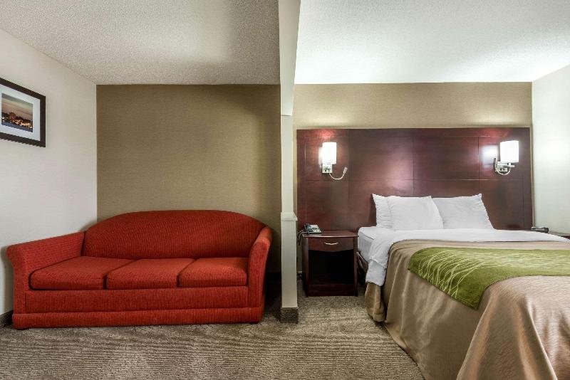 Фото Comfort Inn & Suites Barrie