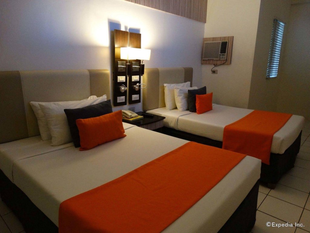 Фото Octagon Mansion Hotel