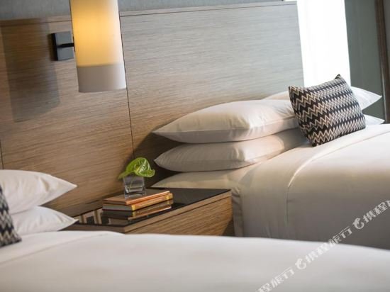 Фото Renaissance Johor Bahru Hotel