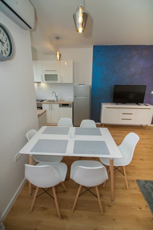 Фото Apartments Tulipan