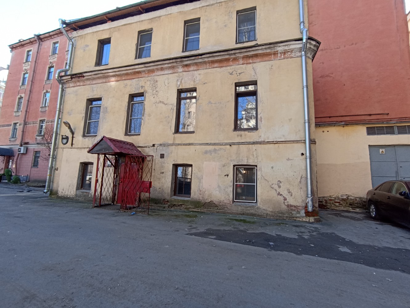 Фото BookCase Hotel&Hostel