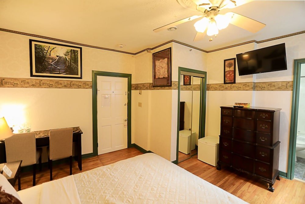 Фото Prince Street Suites