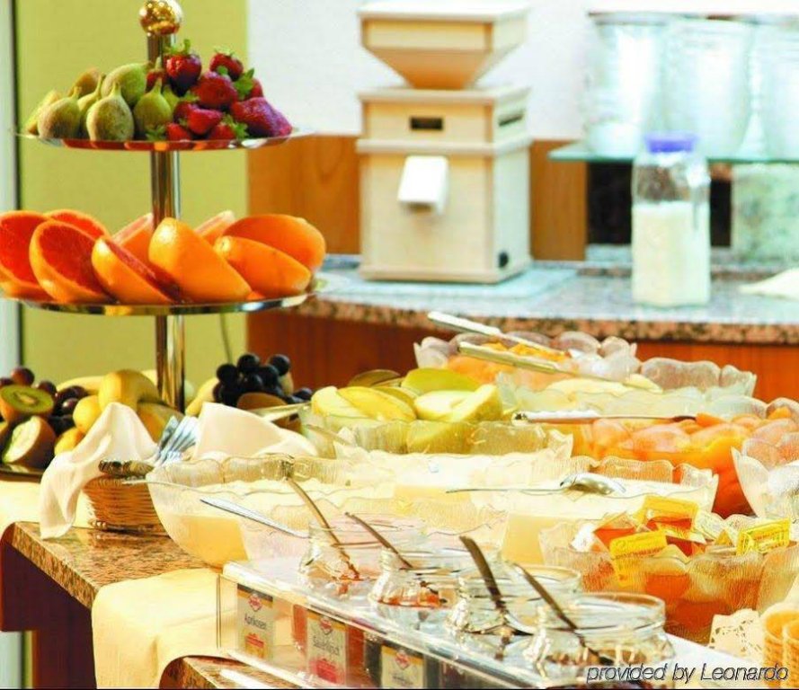 Фото Mercure Hotel Plaza Magdeburg