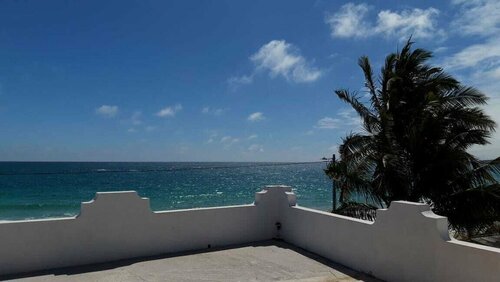 Гостиница Hostal los Delfines