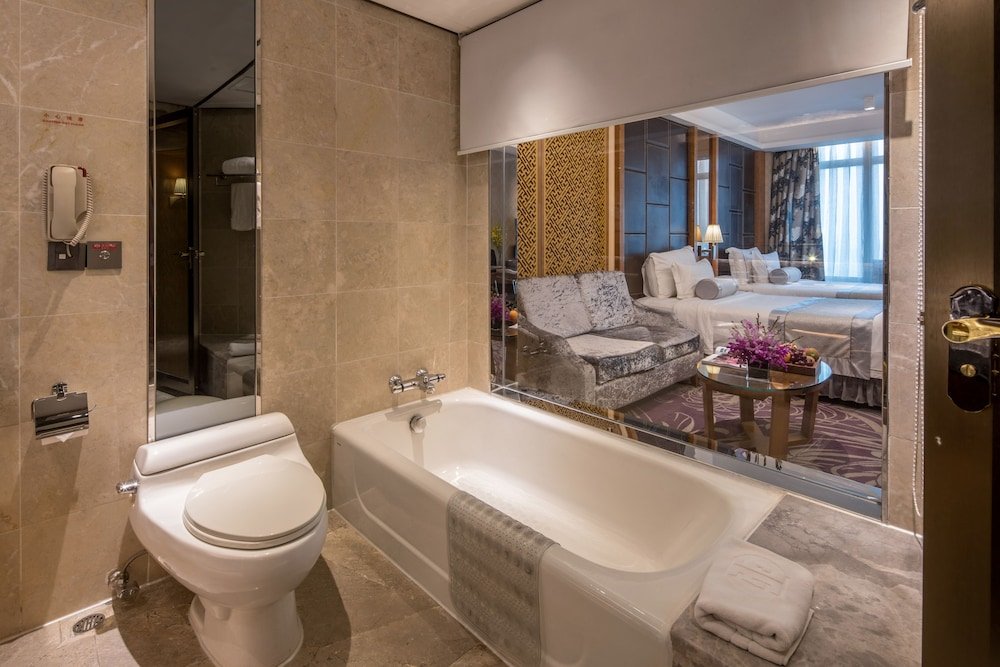 Фото Asia International Hotel Guangzhou