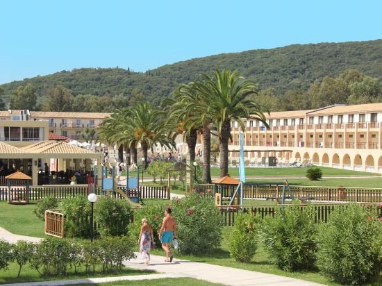 Фото Messonghi Beach Hotel