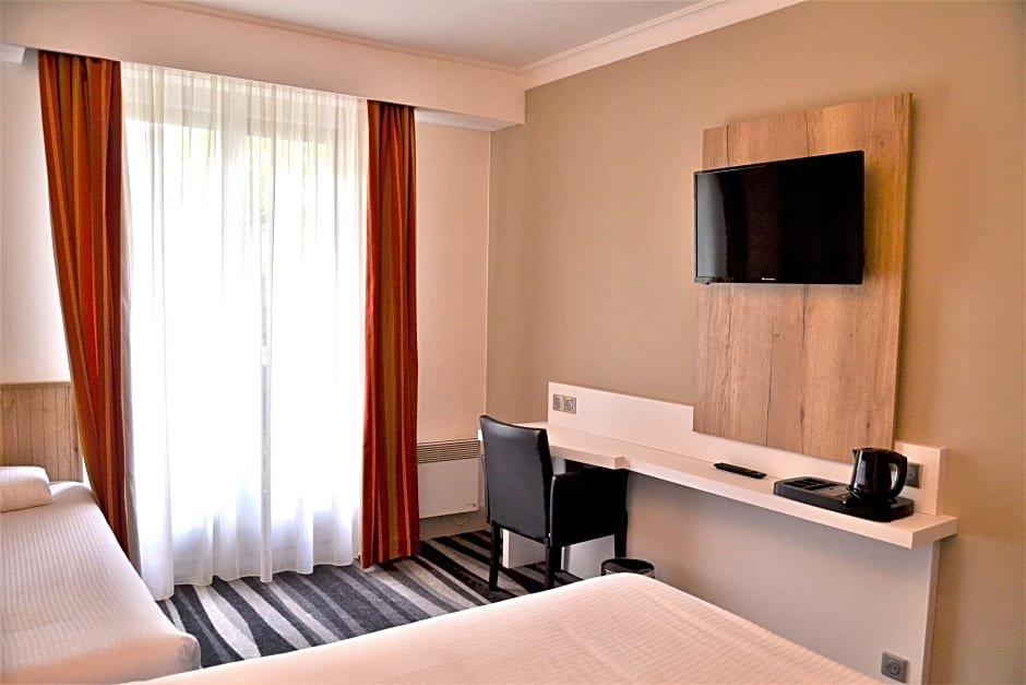 Фото Kyriad - Tours Centre