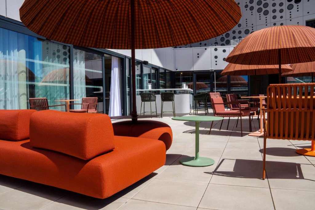 Фото Golden Tulip Montpellier Centre St Roch