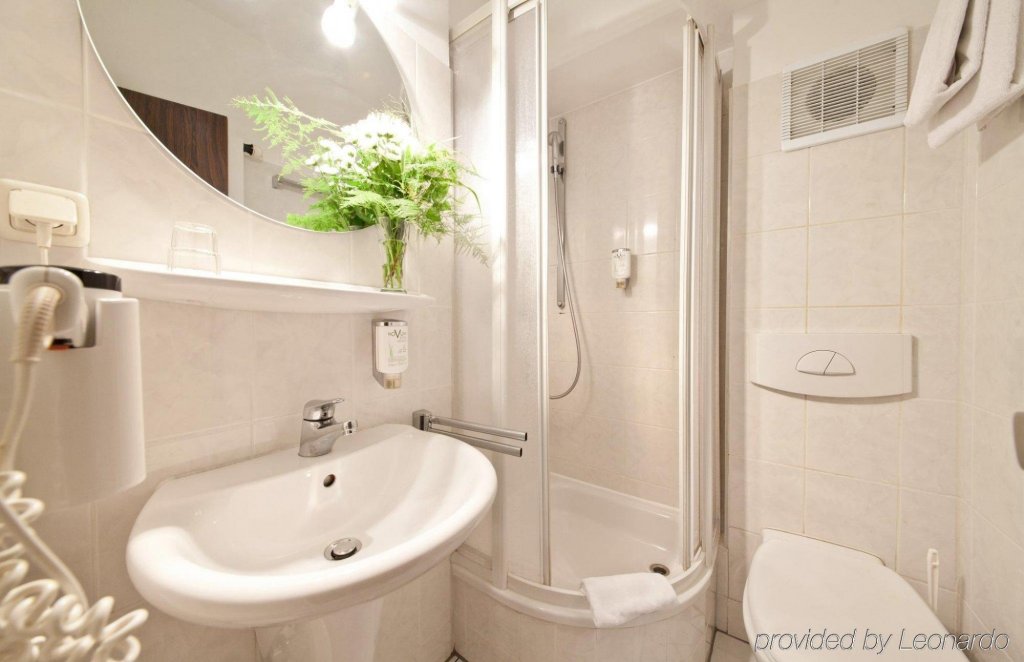 Фото Hotel Leonet