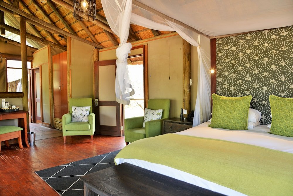 Фото Rhino Walking Safaris