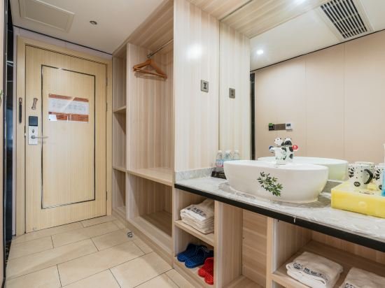 Фото Panda Prince Hotel Hongpailou Branch