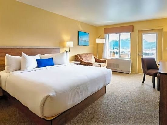 Фото Harbor 360 Hotel Seward