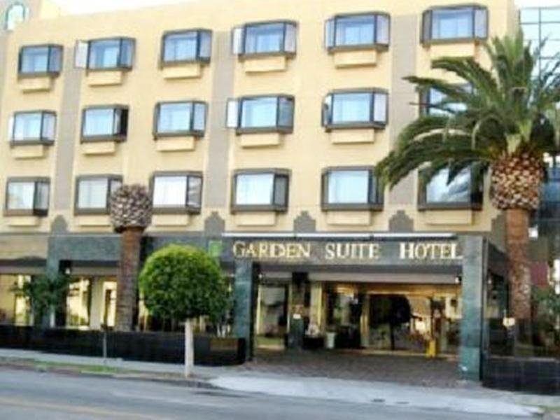 Фото Garden Suite Hotel