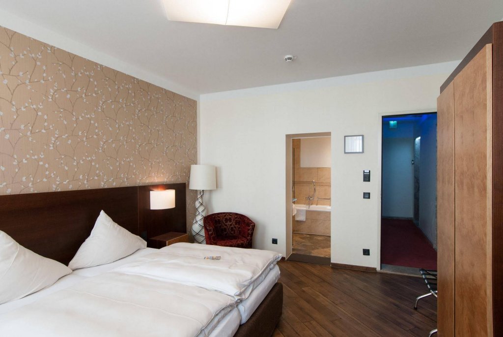Фото Hotel Deutsche Eiche