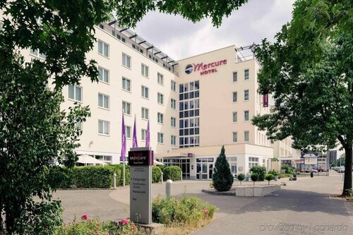 Гостиница Mercure Neu-Isenburg в Ной-Изенбурге