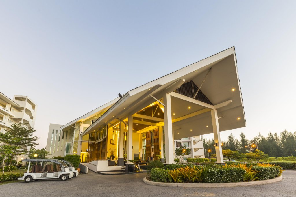 Фото Kantary Beach Hotel Villas & Suites