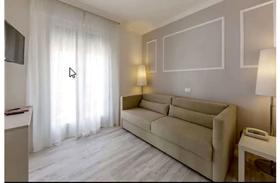 Фото Hotel Plaza Esplanade