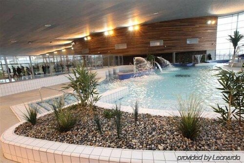 Гостиница Hotel Kyriad Orly Aéroport Athis Mons в Ати-Монсе