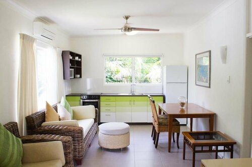 Гостиница Villa Marine Holiday Apartments в Кэрнсе