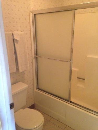 Фото Americana Inn