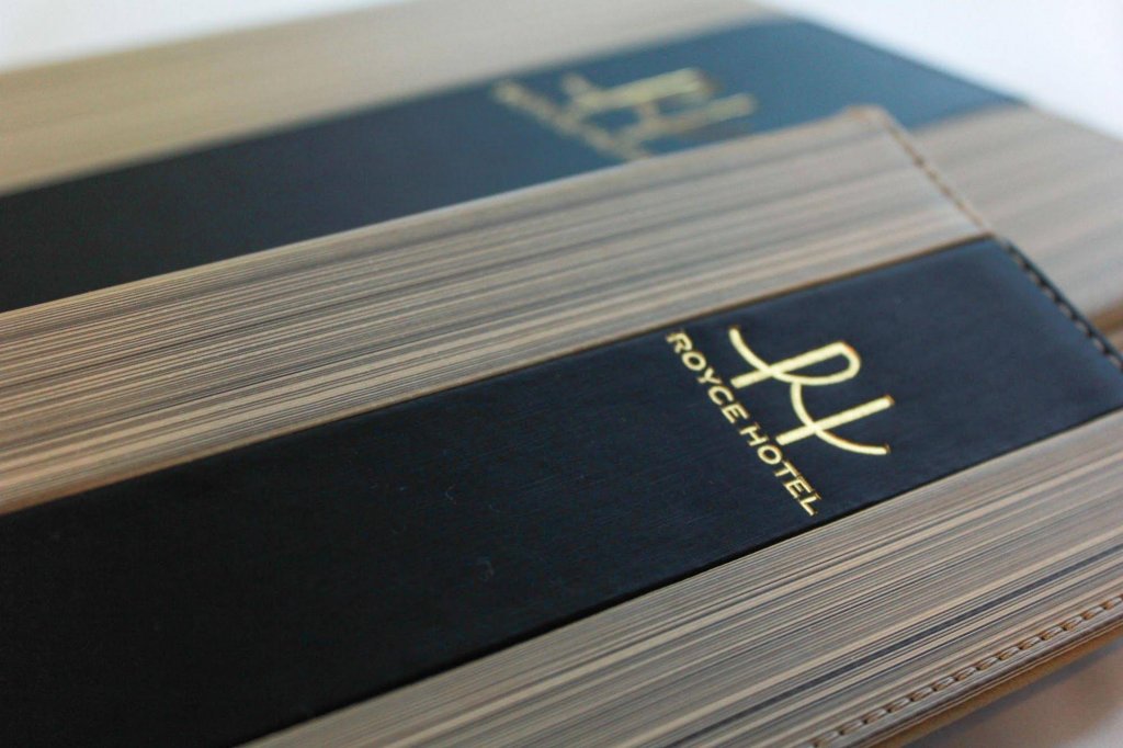 Фото Zen Rooms Royce Hotel