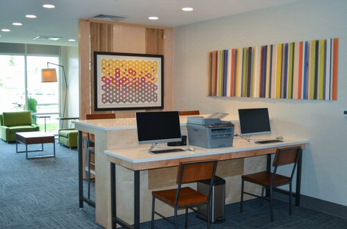 Гостиница Holiday Inn Express Raleigh Arpt - Brier Crk Area в Роли
