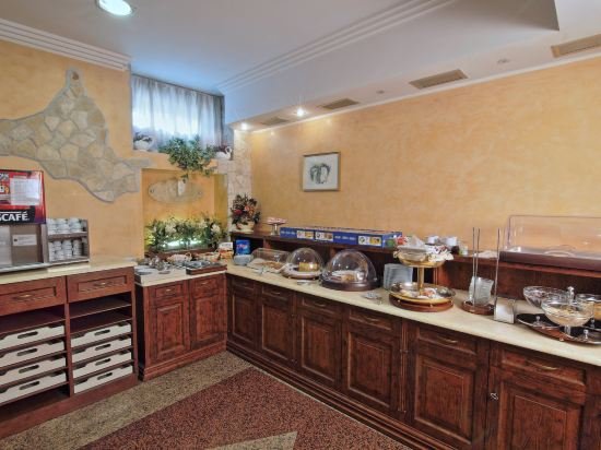 Фото Hotel Aurora