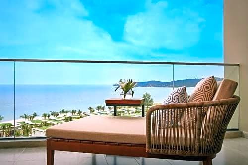 Фото Movenpick Resort Waverly Phu Quoc