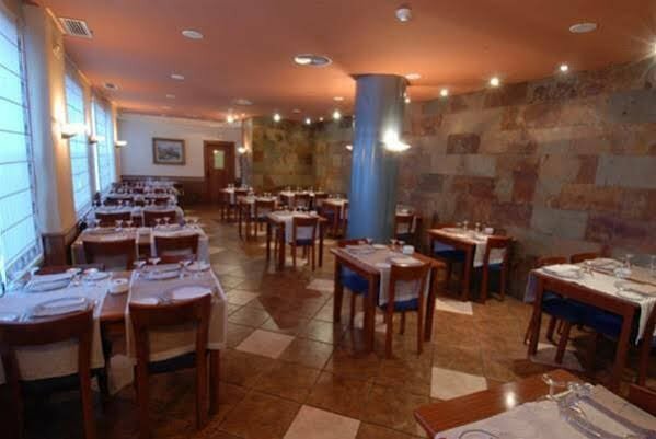 Гостиница Hotel Yerri