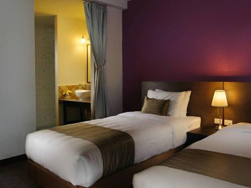 Фото Coco View Hotel