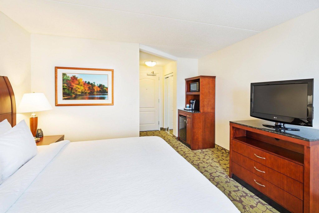 Фото Hilton Garden Inn Myrtle Beach/Coastal Grand Mall