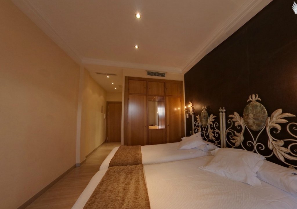 Фото Los Angeles & SPA Hotel