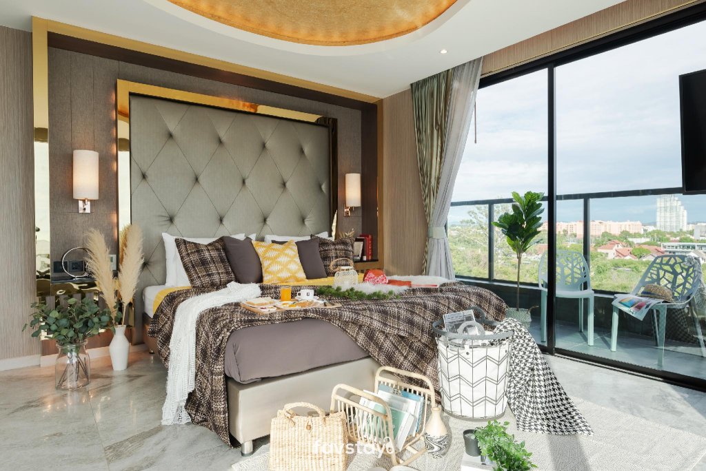 Фото The TJ Hotel