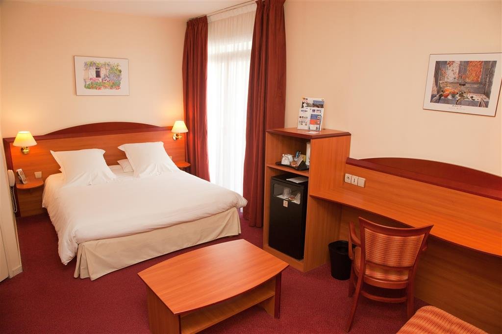 Фото Ibis Styles Nantes Centre Gare