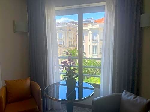 Фото Le Goldstar Appartements Nice